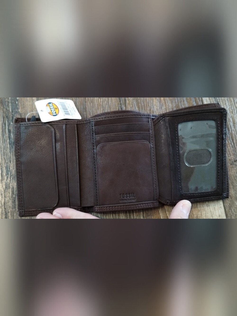 Fossil Brown Leather Trifold Wallet with Keychain Tag NWT Colorado Tin Extra Cap - Picture 5 of 11